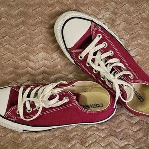Maroon Lowtop Chuck Taylor Converse Sneakers, Unisex, Womens Size 8, Mens Size 6